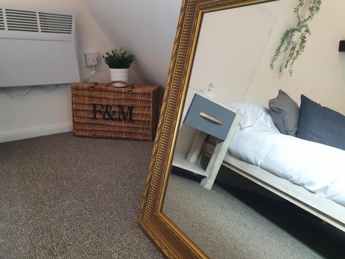Grade I Listed Luxury Apartment In Hertfordshire Ware Eksteriør bilde