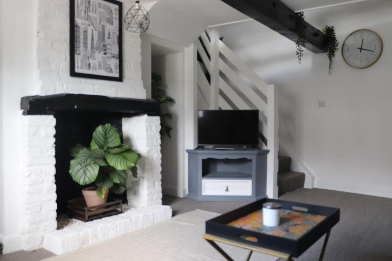 Grade I Listed Luxury Apartment In Hertfordshire Ware Eksteriør bilde